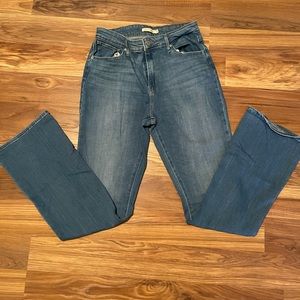 Women’s Levis 725 High Rise Bootcut